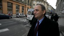 Prisluškuju me i prate po nalogu Vladimira Fabera