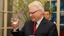 Pakoštane, Orahovica i Trgovišće za Josipovića