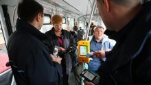 Naplata u tramvajima proradila, ZET vraća 'pojedene' kune