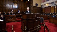 Dobro je da Srbi nisu Josipoviću forsirali ćirilicu
