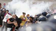 Split gay parade organisers demand int. minister's resignation