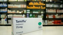 Rasprodani Tamiflu i maske za lice