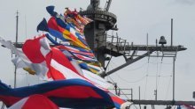 U Loru uplovilo osam brodova NATO-a