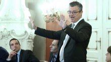 Tim se vraća: Bivši premijer Orešković stao uz Most