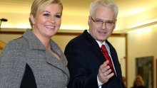 Je li Josipović politički mrtav ili igra posve novu igru?