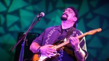 Seagalov blues pod separatističkom zastavom na Krimu