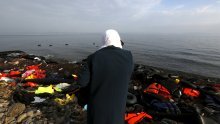 Lesbos štrajka jer je pretvoren u zatvor za migrante
