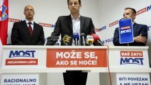 Prije će se HDZ i SDP složiti oko fotelja, nego ići s Mostom u koaliciju