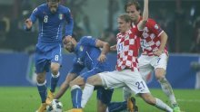 Hrvatska i Italija remizirale; Darijo Srna isključen!