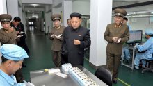 Zašto ljudi oko Kim Jong-una uvijek uzimaju bilješke?