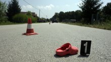 Autom naletio na dijete na nogostupu i pobjegao