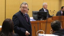 Što će se naći na stolu 'ustavne trgovine'?