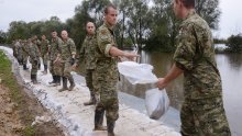 Ma kakav obavezni vojni rok, vraćaju omladinske radne akcije. Smijurija