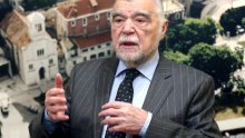 Mesić podnio ostavku na dužnost počasnog predsjednika SABA-e