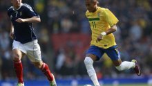 Neymar: Još moram puno raditi da bih bio kako Messi
