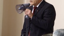 'Treba razmisliti o uvođenju novog padeža - koruptiva'