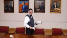 Turistički radnici prijete štrajkom