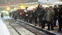 Tramvaji usporeni, 16 autobusnih linija prekinuto