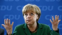 Stranka Angele Merkel teško poražena