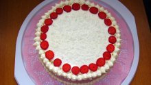 Osvježavajuća voćna torta kao stvorena za ljetne dane