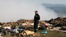 Imotski obavijen dimom i nesnosnim smradom