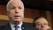McCain Putinu: Platit ćeš za napad na našu demokraciju