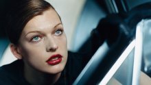 Milla Jovovich i Kate Moss na izložbi u Zagrebu