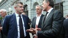 Šuker izbacio novinare HRT-a iz aviona za Island?