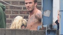 David Beckham uhvaćen na skeli bez hlača