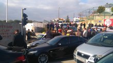 Napeto u Splitu: Taksisti blokirali Cammeo, stiže interventna
