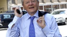 Bivši austrijski kancelar iz politike otišao zbog korupcije