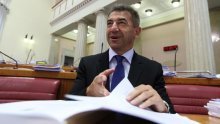 Milinović Ostojiću: Laži, laži me, ti me lažeš najbolje