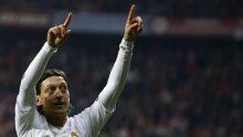 Özil sretan što Mourinho više vjeruje njemu nego Modriću