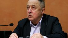 Maslinov vijenac poezije dobio je akademik Ante Stamać