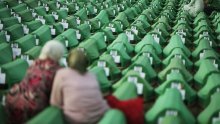 Nizozemska 'djelomično odgovorna' za oko 300 žrtava u Srebrenici