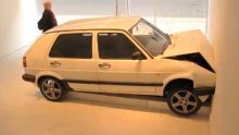 Pogledajte sudar VW Golfa koji traje mjesec dana