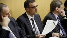 Minister says no reason for new negotiations on milk purchase price