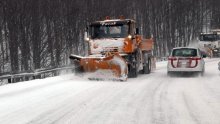 Snijeg otežava promet na A1 i A6