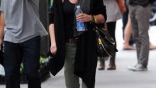 Jennifer Aniston otkriva zašto posuđuje dečkovu odjeću