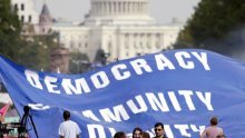 Prosvjedi Occupy DC zbog micanja šatora