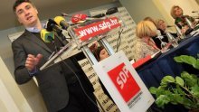 'Ovo je kriza povjerenja, Vlada mora uliti povjerenje'