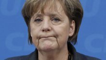 Prašina Fukushime na ramenima frau Merkel