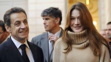 Carla Bruni tvrdi da je uzdržavala Sarkozyja
