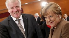 Bavarski premijer razbjesnio Merkel, ide na sastanak kod Putina