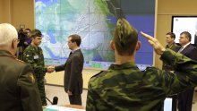 Ruski premijer Medvedev o 'novom prevratu i novoj krvi' u Ukrajini