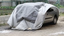 Mrtav muškarac u vozilu zahvaćenu vatrom