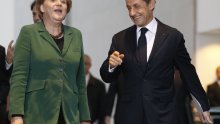 Merkel i Sarkozy nemaju pojma što će s eurom!