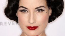 Dita Von Teese više ne skida dirndl