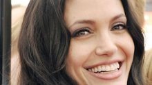 Angelina Jolie opet trudna