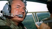 Mladić priveden istražnom sucu, čeka se izručenje